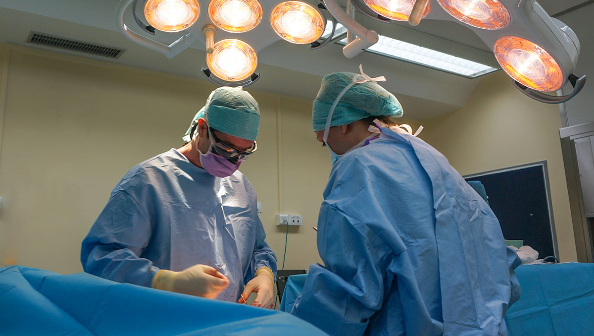 Intervention de chirurgie esthétique à La Réunion